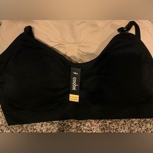 Plus/Full Size Coobie Bras-Black